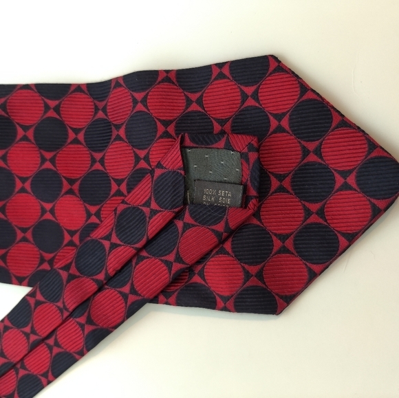 Saks Fifth Ave Men's Tie - Picture 9 of 9